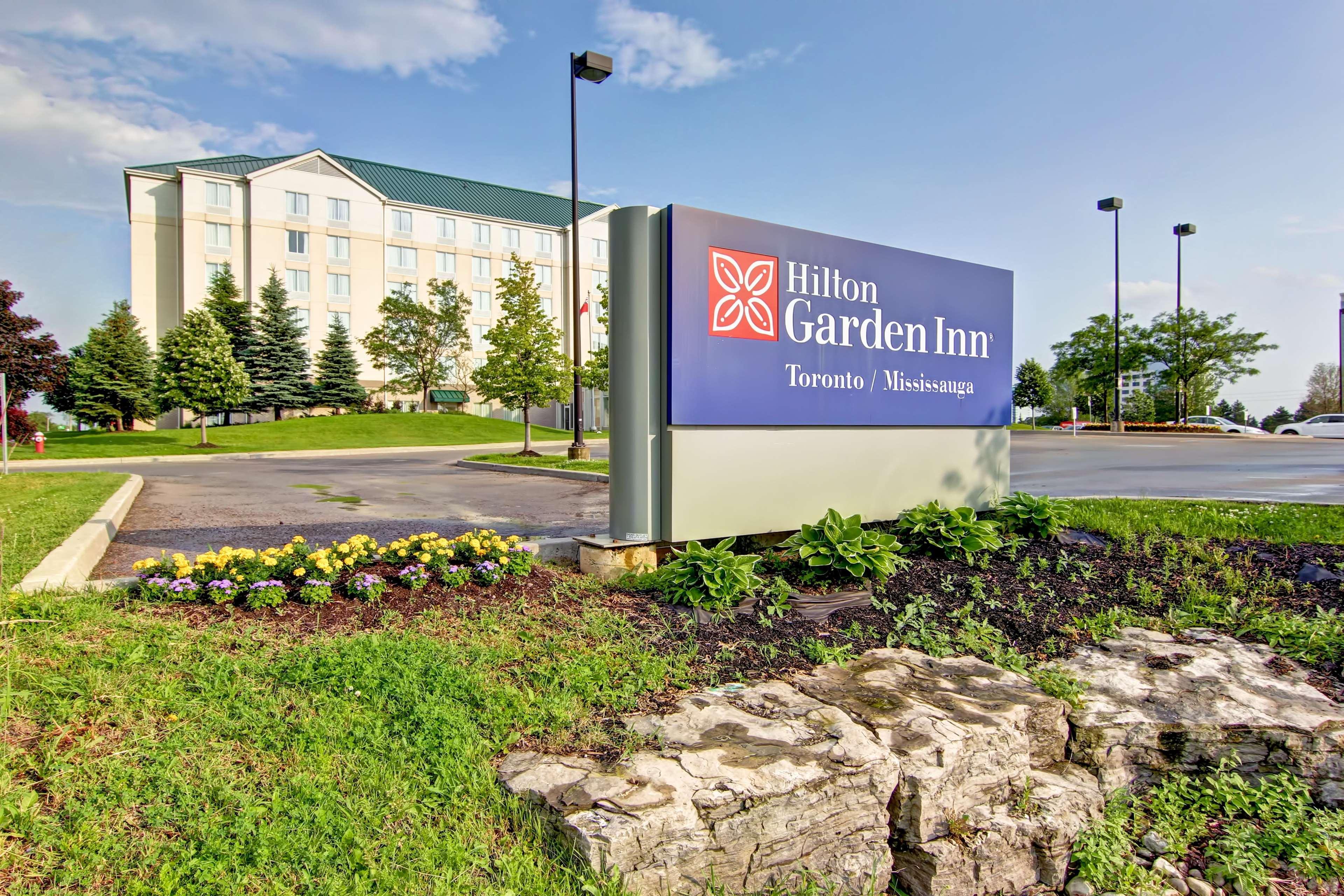 Hilton Garden Inn Toronto/Мисисага Екстериор снимка
